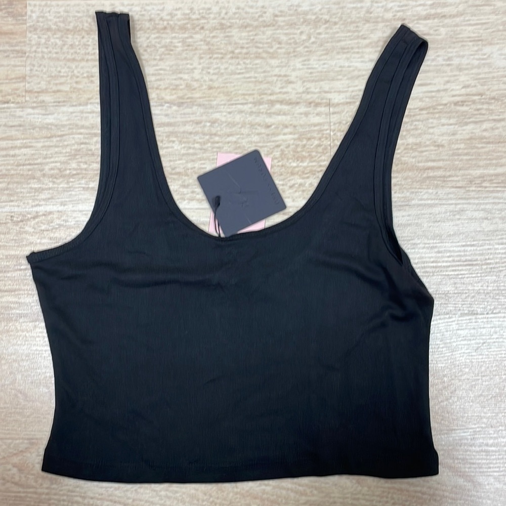 Black crop top tank top